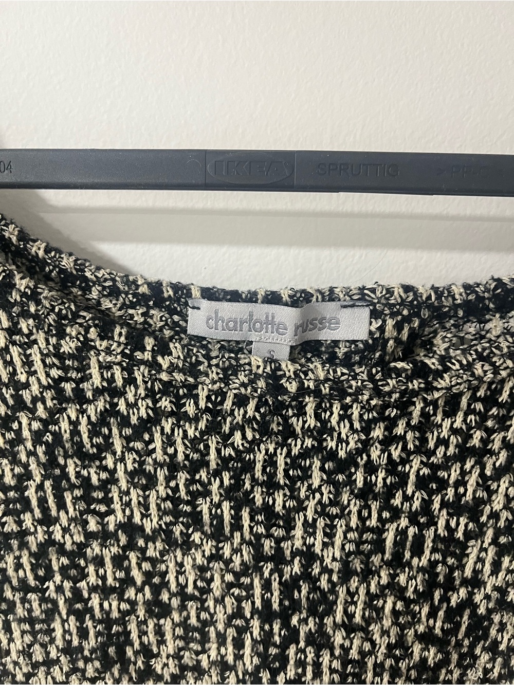 Soft Black and Cream Knit Sweater - Picture 3 of 7